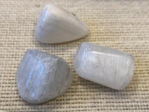 Scolecite - 6.5g to 9.5g Tumbled Stone (Selected)
