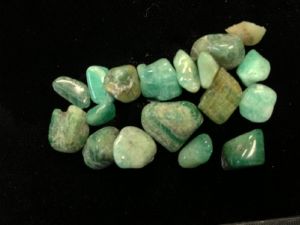 Emerald - 1 cm Tumbled Stone