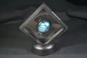 Labradorite Polished Pebble, from Madagascar (REF:LPM8)