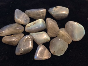 Labradorite - 1.5 to 2cm 'A' Tumbled Stone