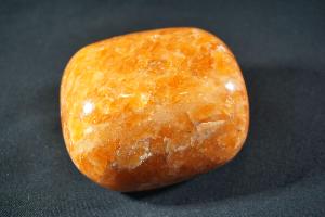 Orange Calcite Pebble, from Brazil (REF:LOCP1)
